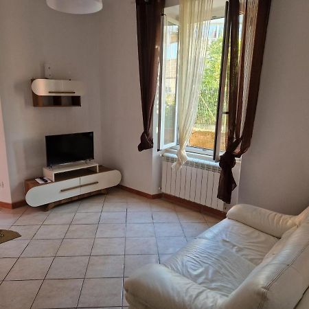 La Casa Sull'Argine Lejlighed Sarzana Eksteriør billede